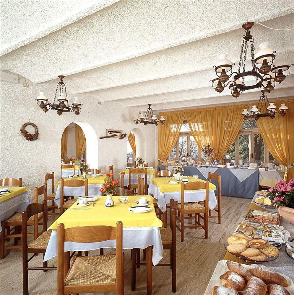 קסטיליונה דלה סטיביירה Hotel Ristorante La Grotta מראה חיצוני תמונה