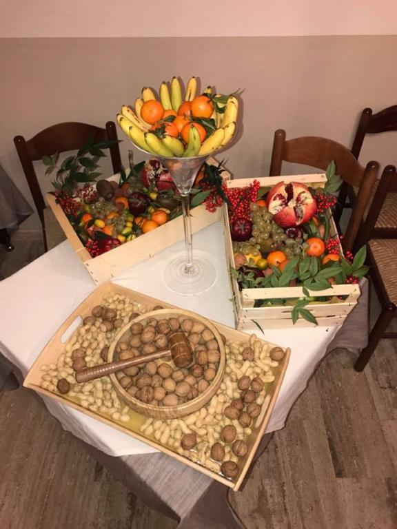 קסטיליונה דלה סטיביירה Hotel Ristorante La Grotta מראה חיצוני תמונה