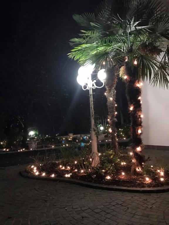 קסטיליונה דלה סטיביירה Hotel Ristorante La Grotta מראה חיצוני תמונה
